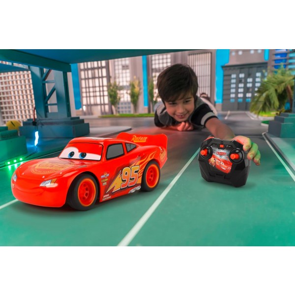 Macchinina Dickie by Simba Cars Saetta Mc Queen Turbo Racer con Radiocomando