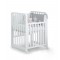 Il lettino trasformabile Glam di Azzurra Design accompagna i vostri bambini dalla nascita fino a 3 anni. Si può trasformare da culla con funzione co-sleeping a lettino completo.  Utilizzabile in 9 modi diversi:      Culla: con sponda laterale abbassabile,